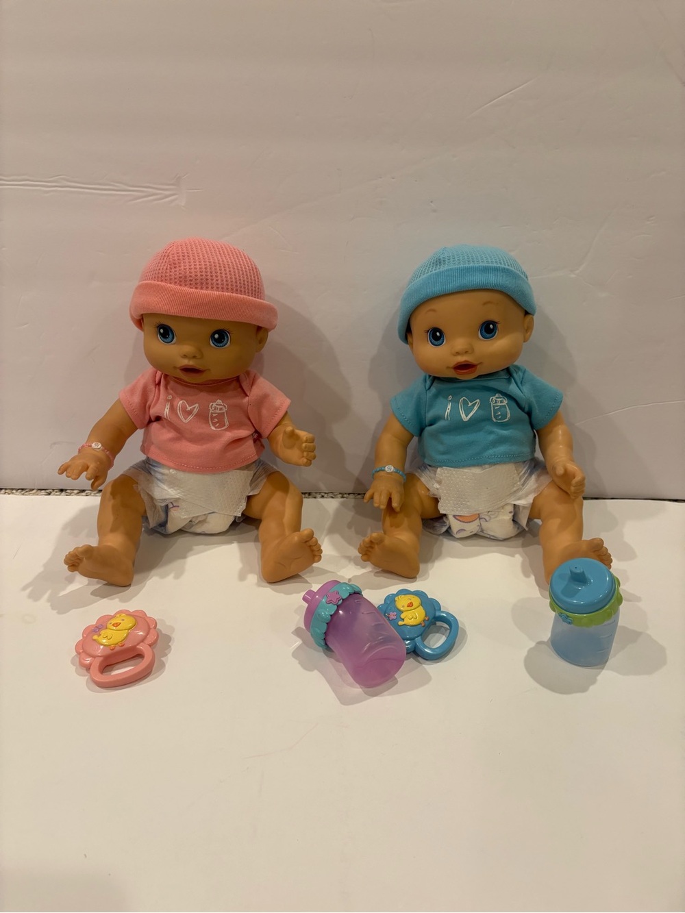 Hasbro 2006 Baby Alive Wet N Wiggles Twin Dolls- Anatomically Correct-Working